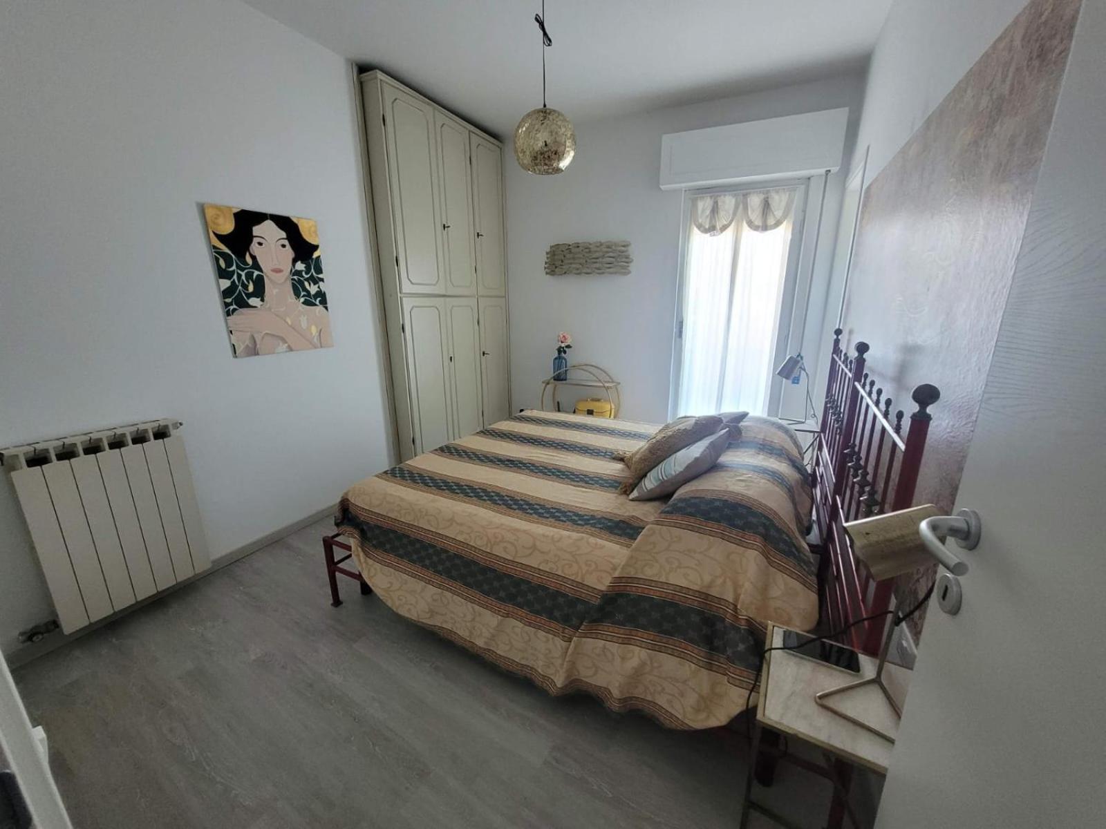 דירות מארינלה די סרזאנה Casa Bea Marinella מראה חיצוני תמונה